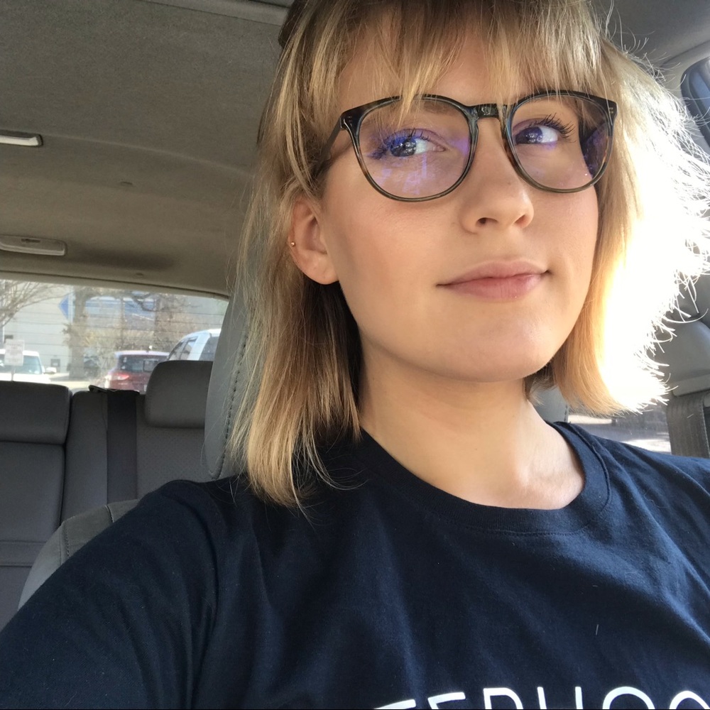 Meet your Posher, Rebecca